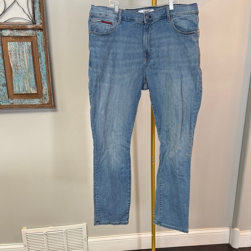Tommy Hilfiger Men's Denim Blue Straight Jeans 40
